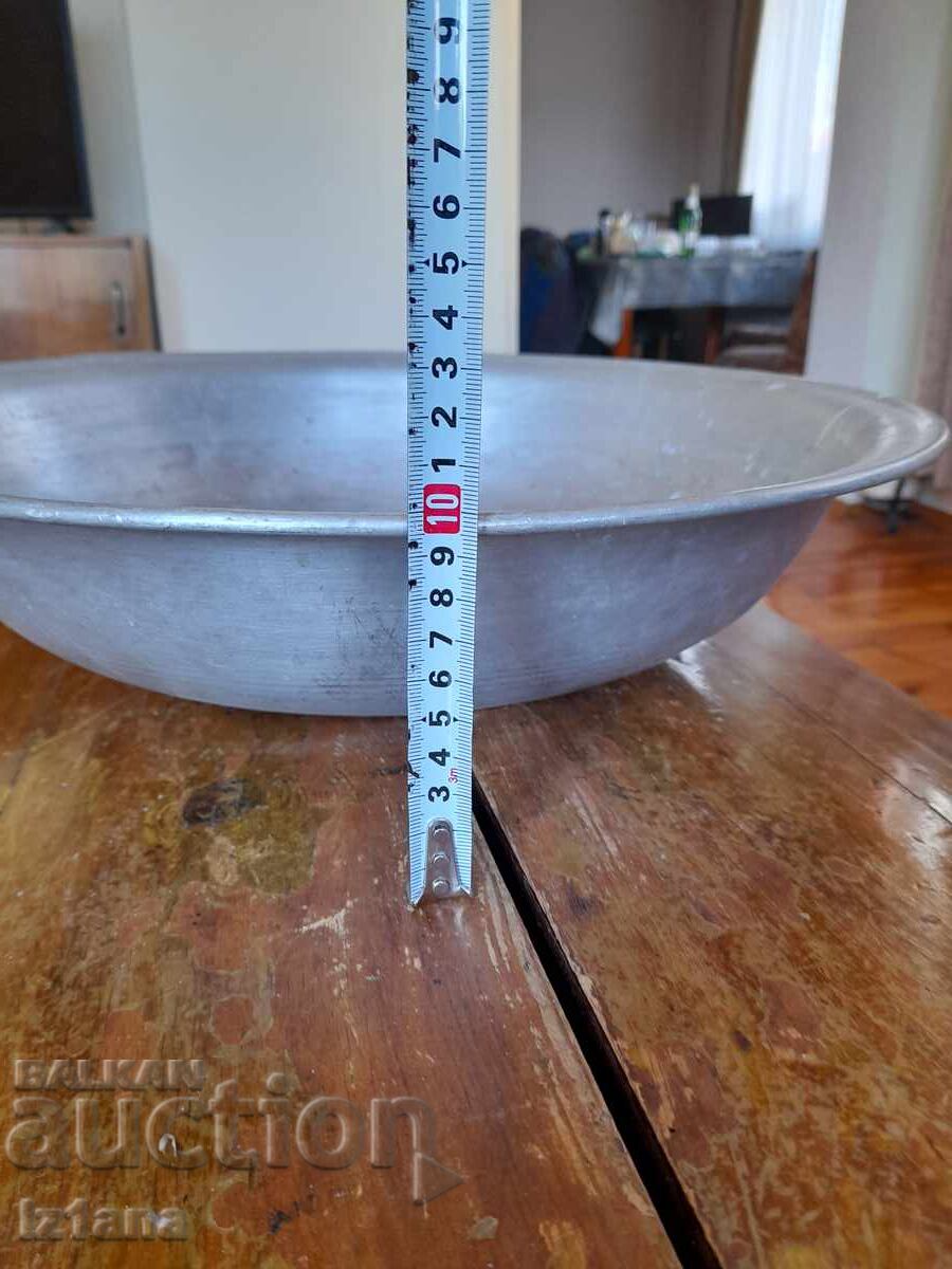 Παλιό αλουμινένιο τηγάνι με τιμή 80.00 BGN | € 40.90