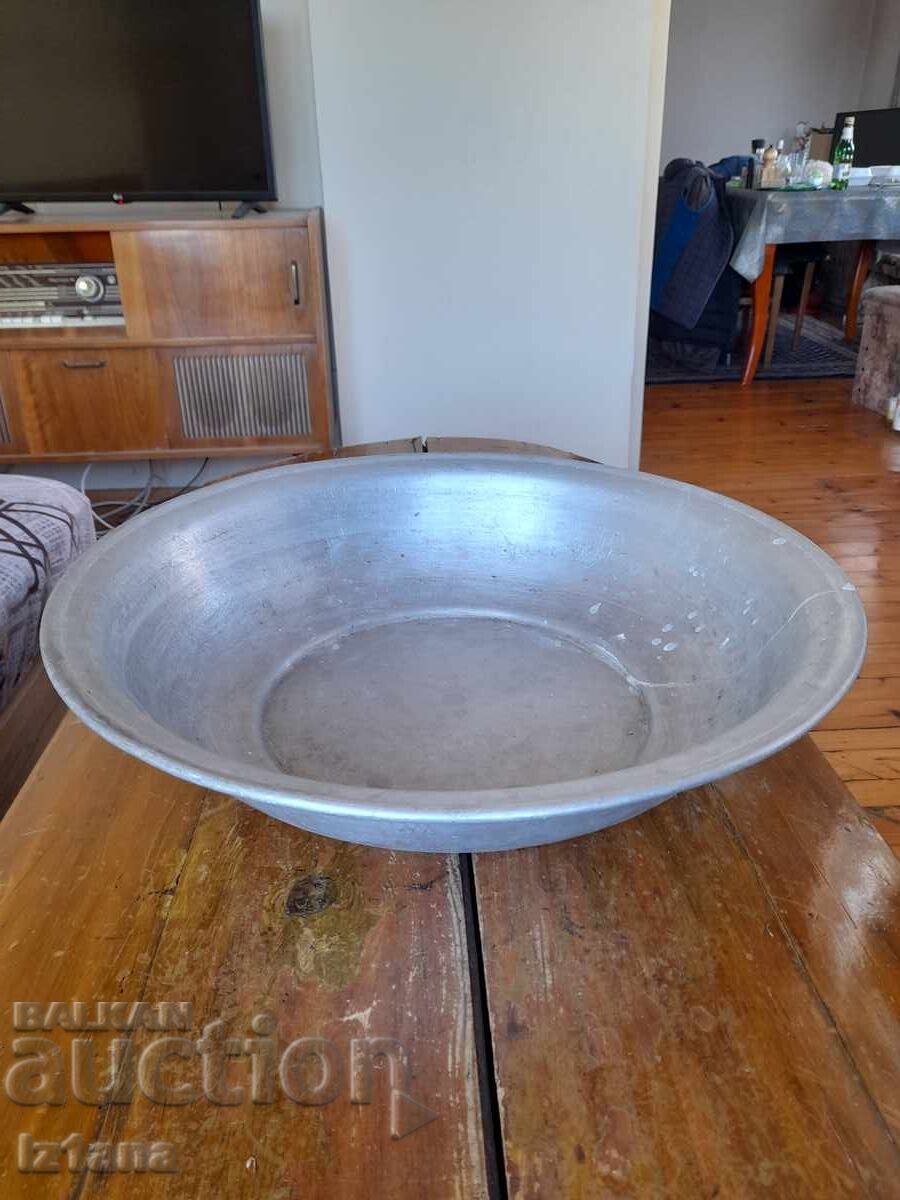 Παλιό αλουμινένιο τηγάνι