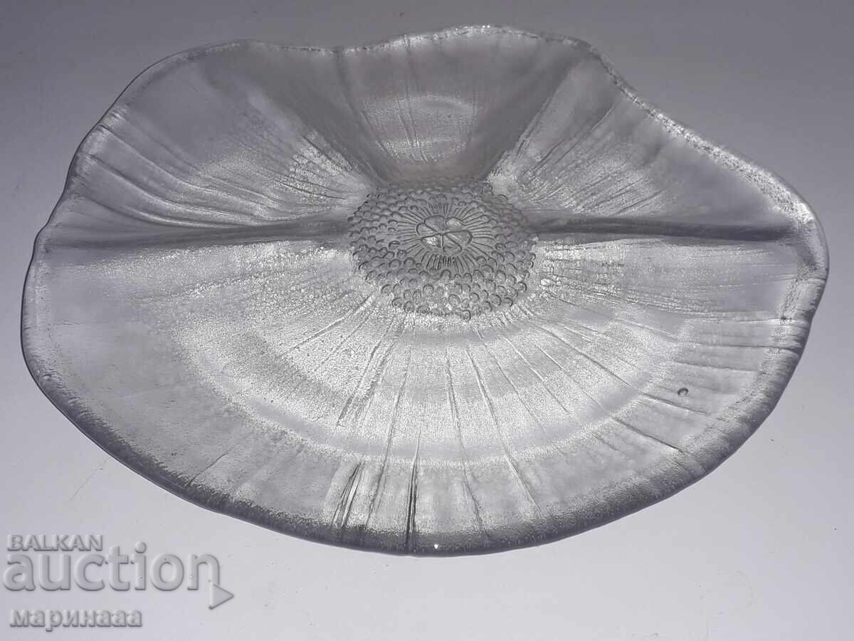 Delivery of NEW BOWL. FRUIT BOWL. BLOWN GLASS