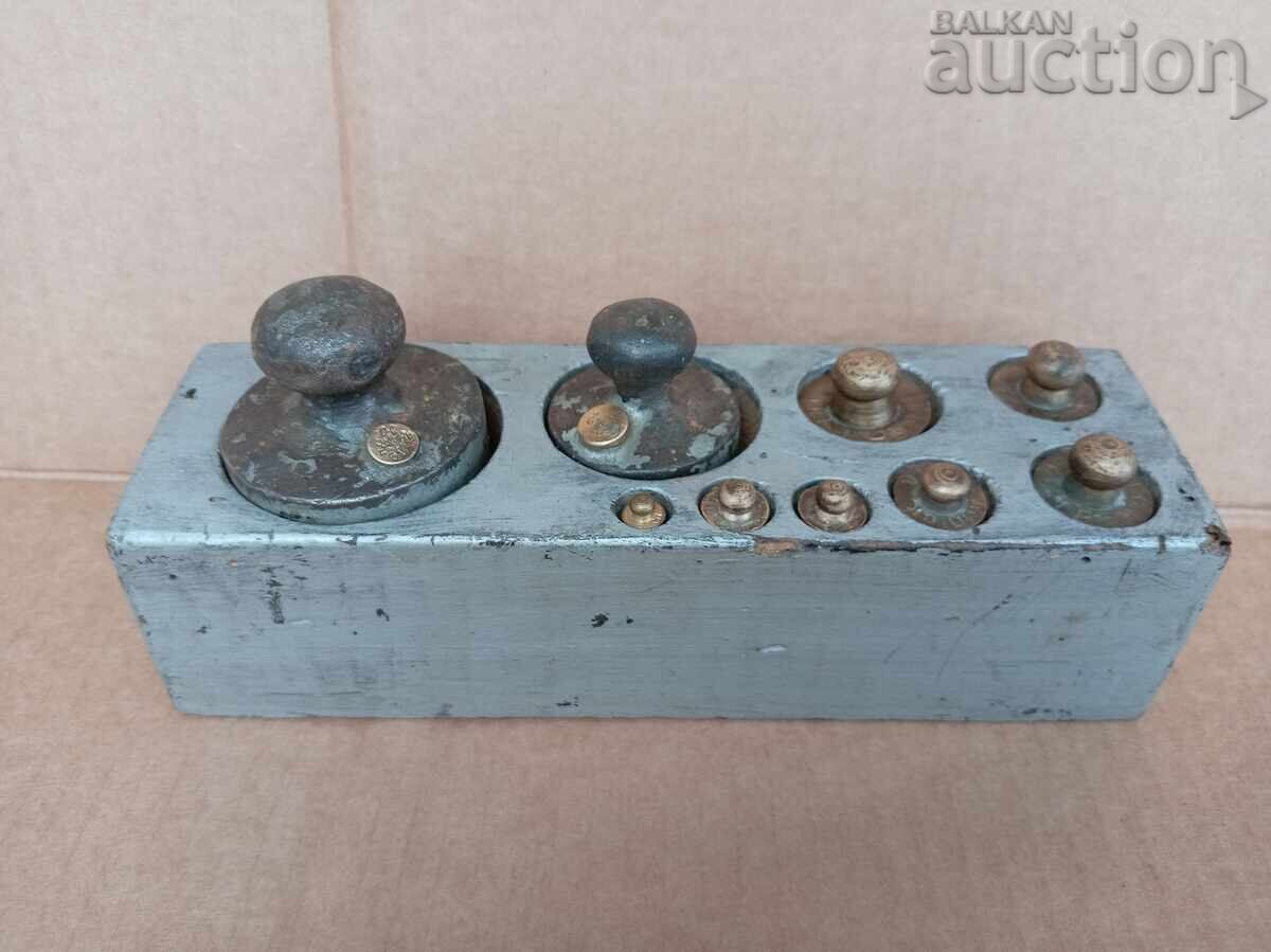 Cântar 1 kilogram și jumătate, greutăți 10 gr, lot