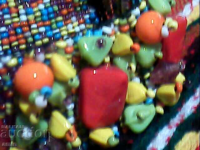 Όμορφη βραχιόλι από χάντρες και πέτρες με τιμή 15.00 BGN | € 7.67