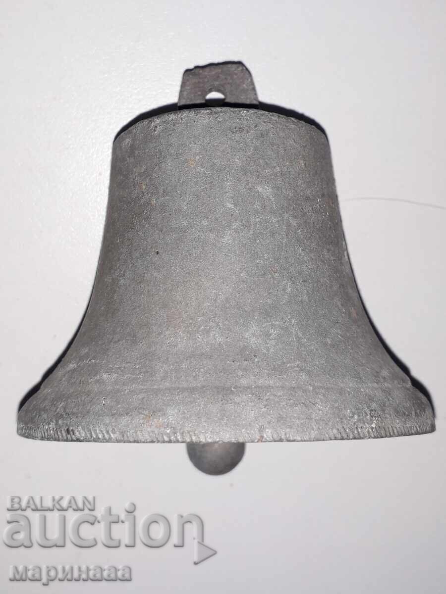 МАСИВНА КАМБАНКА