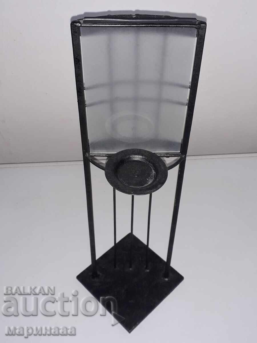 SUPOORT MASIV ÎNALT PENTRU LUMÂNĂRI. METAL, STICLĂ cu preț € 4.00 | 7.82 BGN