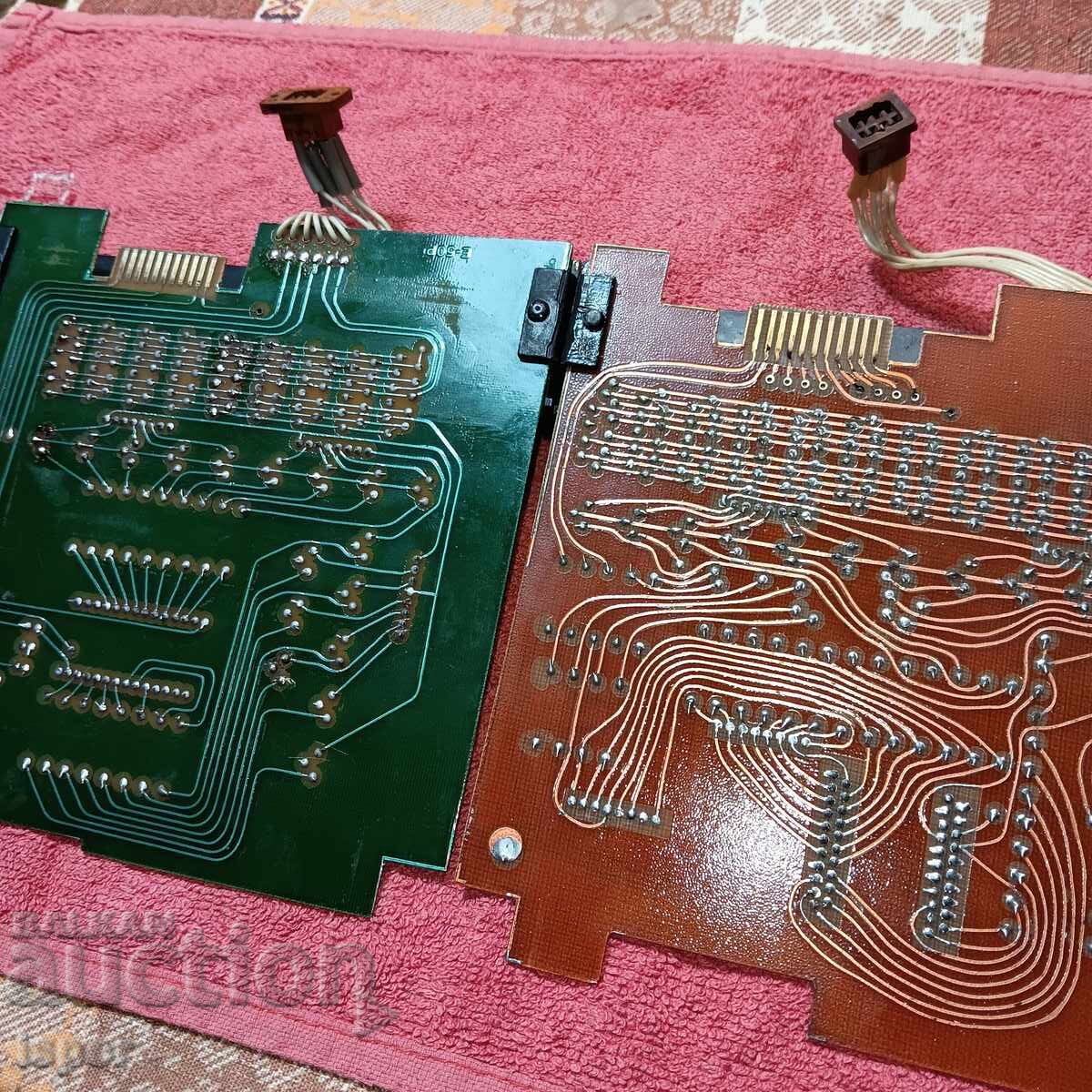 Auction  Five scarves from Elka