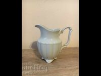 Urcior de lapte din porțelan cu marcaje