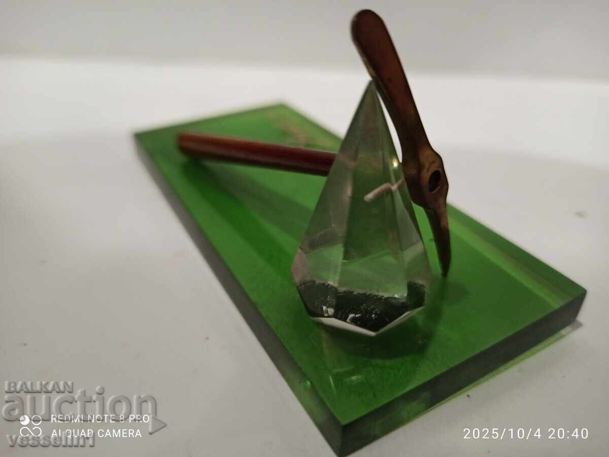 Old Russian souvenir, soc with price € 34.77 | 68.00 BGN