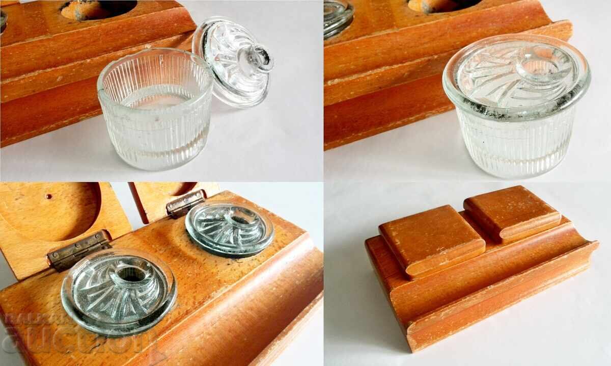 дървена, двойна мастилница от 1940те год. с цена 130.00 лв. | € 66.47 дървена, двойна мастилница от 1940те год. с цена 130.00 лв. | € 66.47