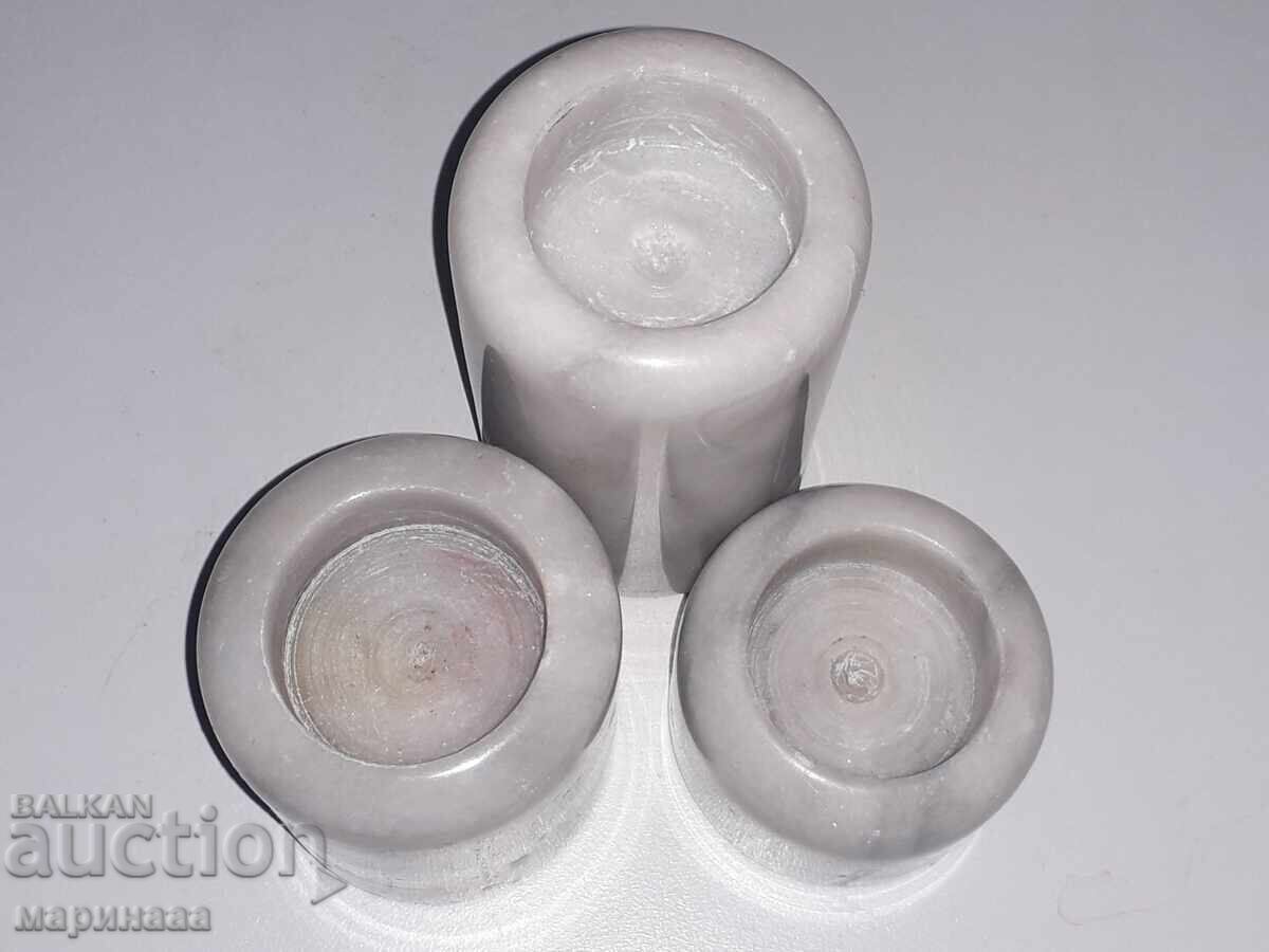 КОМПЛЕКТ СВЕЩНИЦИ. МРАМОР с цена 10.00 лв. | € 5.11 КОМПЛЕКТ СВЕЩНИЦИ. МРАМОР с цена 10.00 лв. | € 5.11