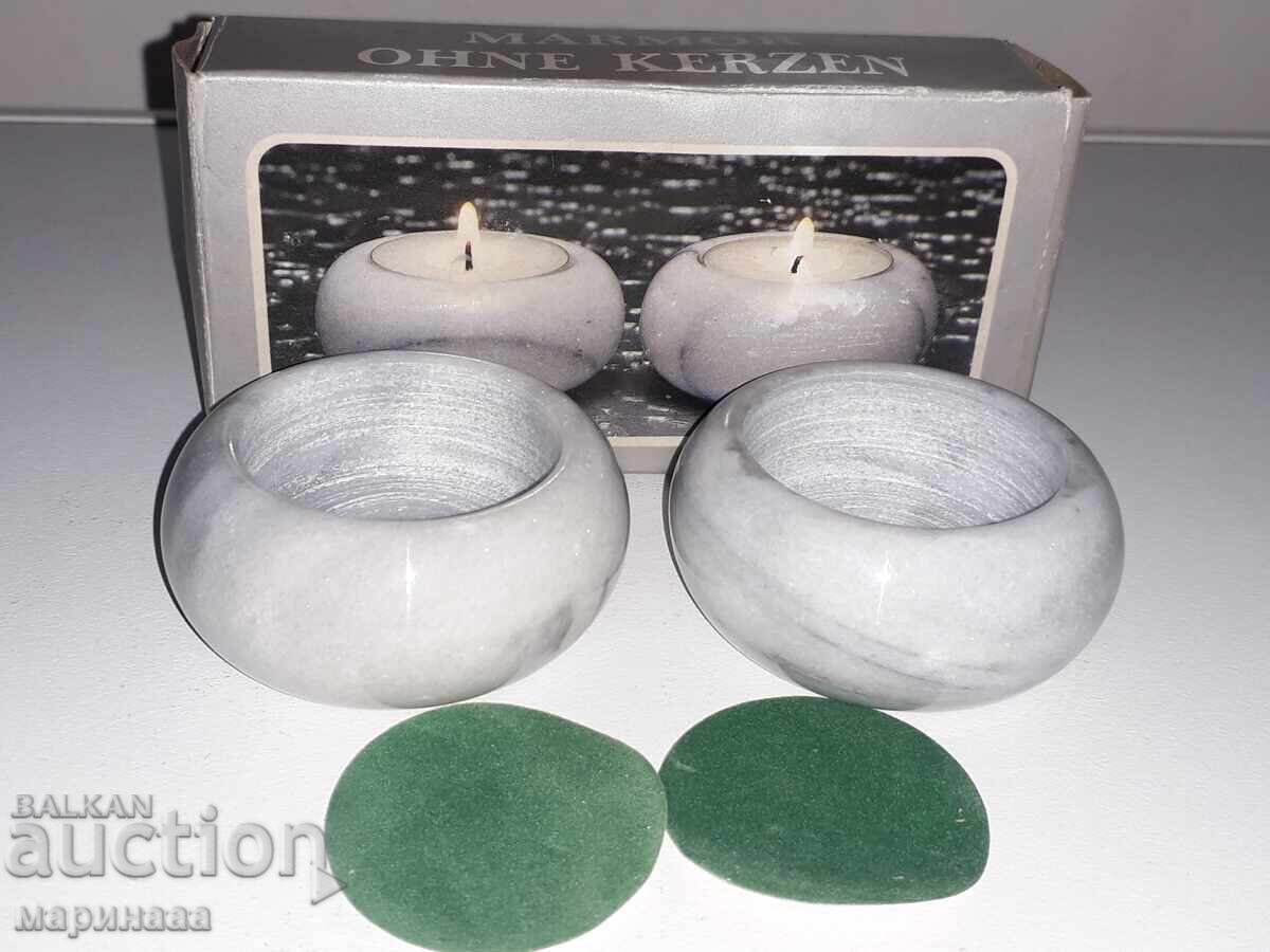 SET OF CANDLE HOLDERS. MARBLE