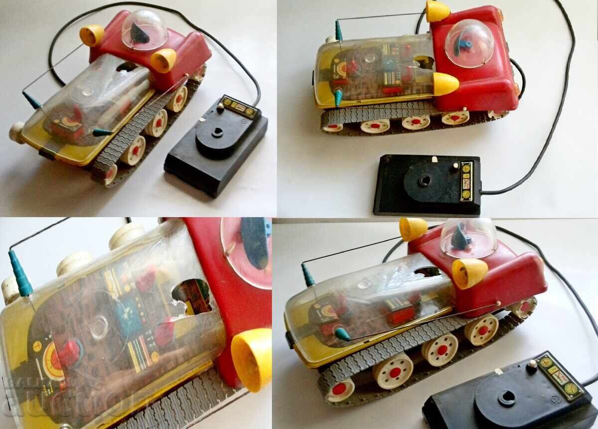 Vehicule lunare vechi cu preț € 70.00 | 136.91 BGN