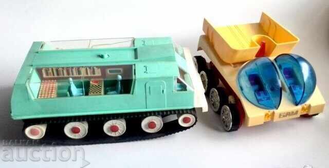 Аукцион Стари руски играчки-Луноходи