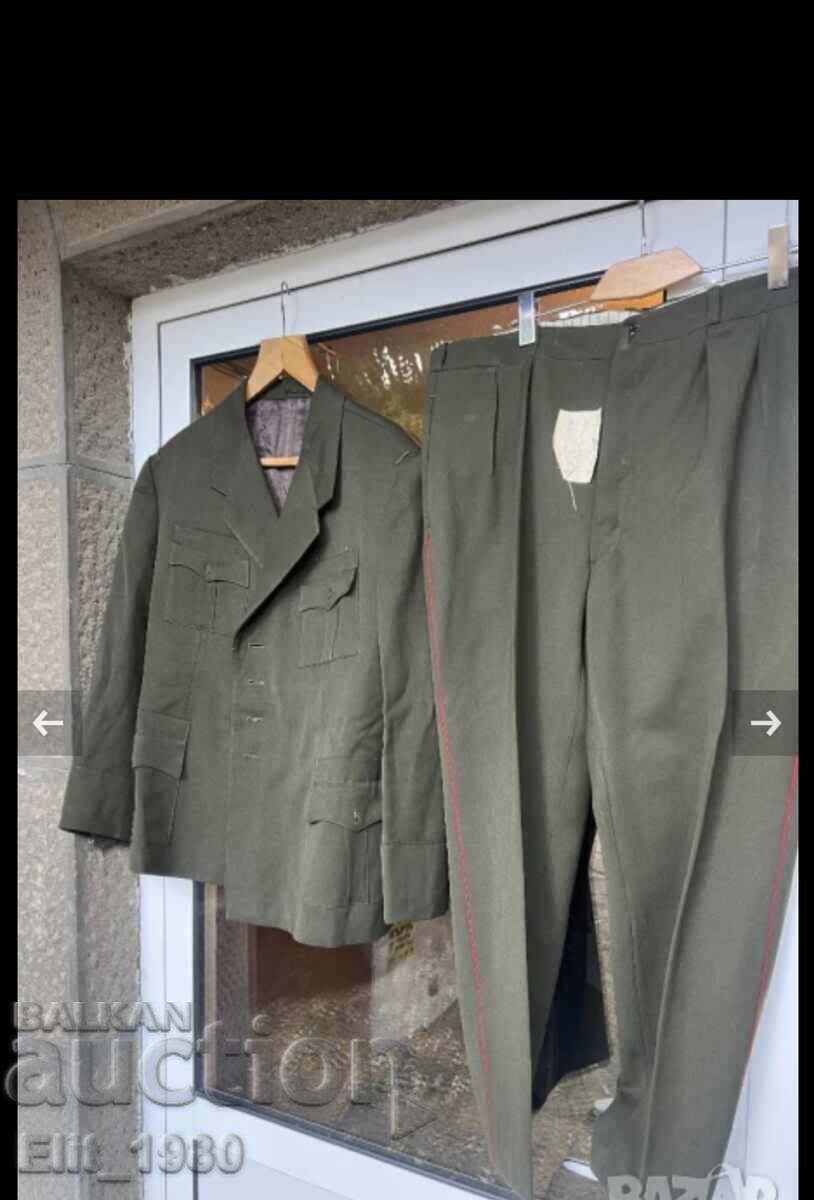 Uniformă de ofițer, socialim timpuriu - 5 Uniformă de ofițer, socialim timpuriu - 5