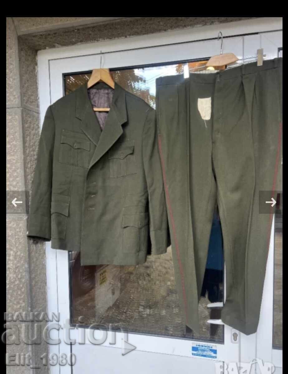 Uniformă de ofițer, socialim timpuriu - 6 Uniformă de ofițer, socialim timpuriu - 6