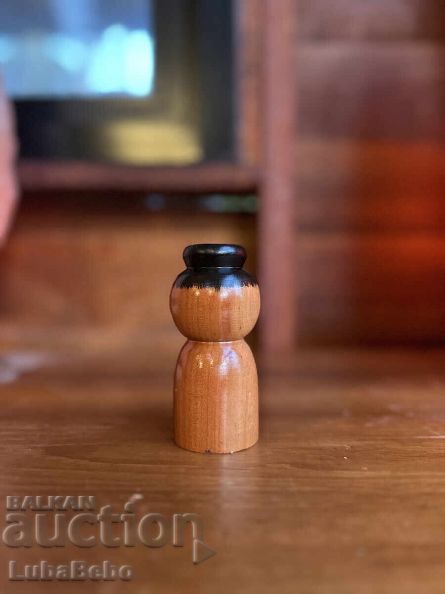 Licitație Papușa Kokeshi Sosaku Licitație Papușa Kokeshi Sosaku