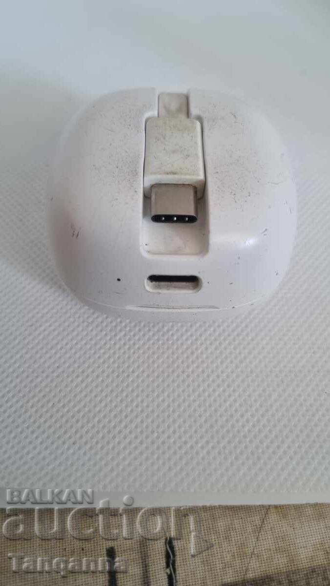 Auction  Bluetooth headphones