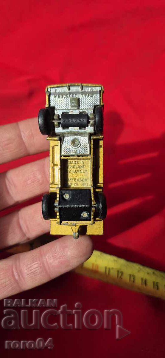 MATCHBOX - 7 MATCHBOX - 7