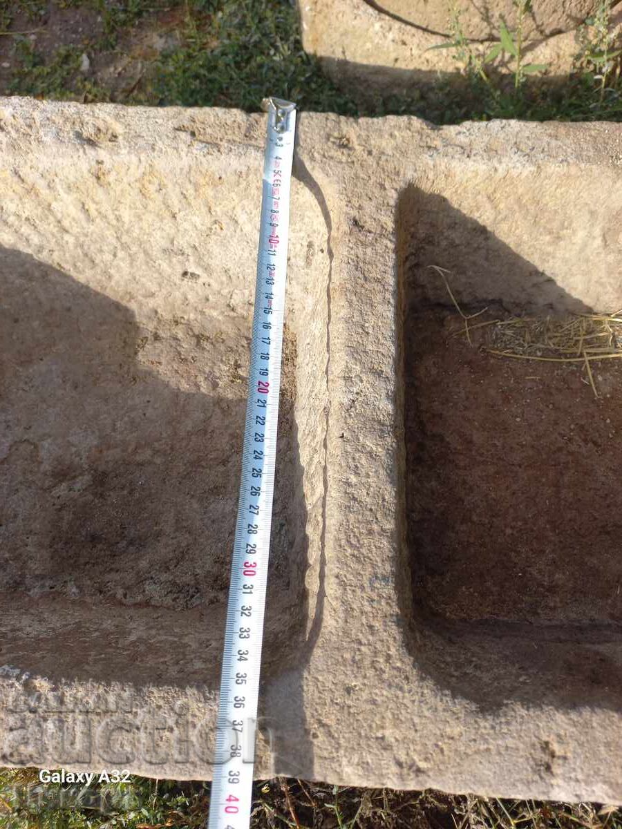 CHIUVETĂ DIN PIATRĂ CIOPLITĂ PIATRĂ UNICAT - 5 CHIUVETĂ DIN PIATRĂ CIOPLITĂ PIATRĂ UNICAT - 5