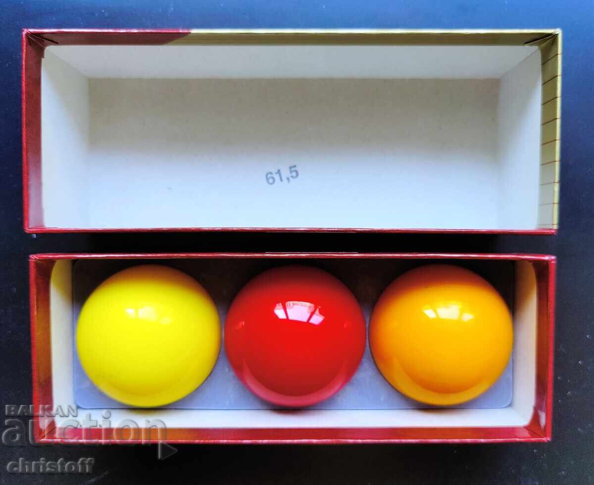 Super Aramith Tournament Pool Balls