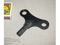 Cheie mare pentru ceas de perete, gaură 5/5 mm, excelent