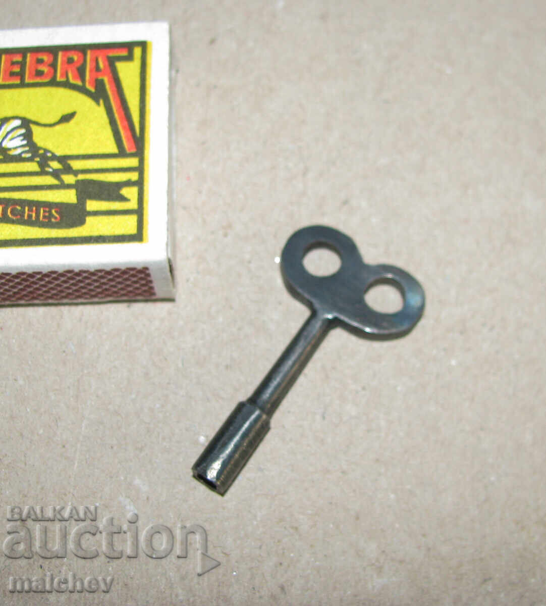 Κλειδί για μεταλλικά λαμαρινένια παιχνίδια, άνοιγμα 3/3 χιλ. Έχω 2 τεμ με τιμή 12.00 BGN | € 6.14