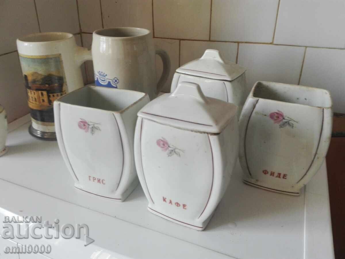 Auction  Old porcelain dishes