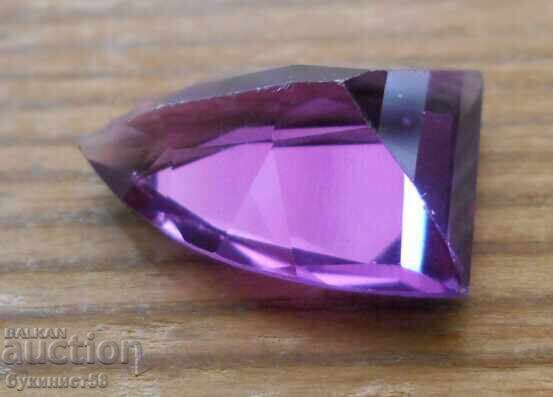 Аукцион Фасетиран полускъпоценен камък - аметист - 14 ct Аукцион Фасетиран полускъпоценен камък - аметист - 14 ct