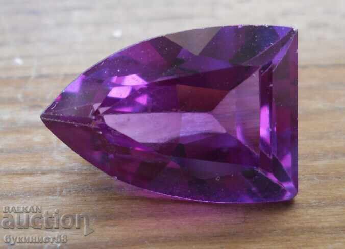 Фасетиран полускъпоценен камък - аметист - 14 ct Фасетиран полускъпоценен камък - аметист - 14 ct