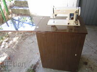 MAȘINĂ DE CUSUT POLONEZĂ VECHE LUCZNIK