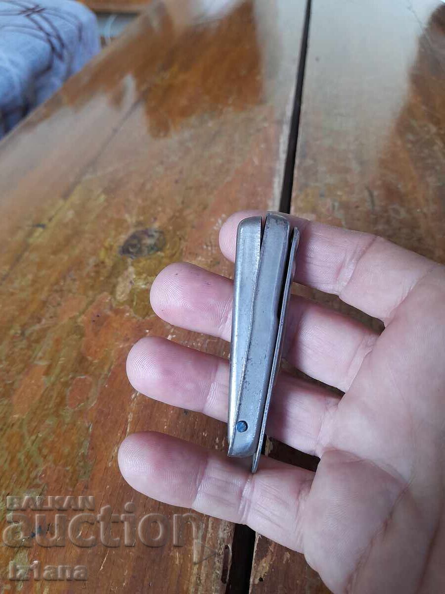 Стар кондукторски перфоратор за билети БДЖ с цена 100.00 лв. | € 51.13