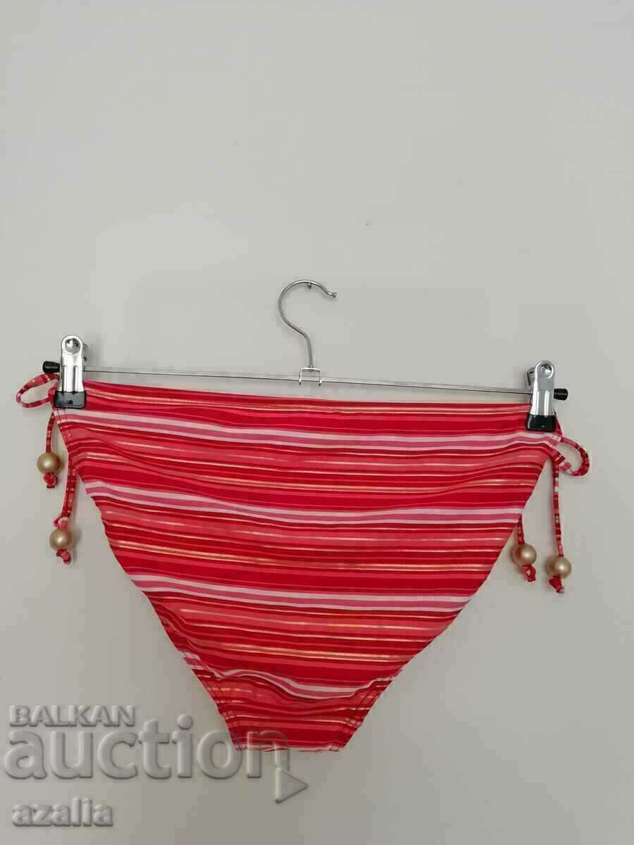 New swimsuit bottom size 44 with price 14.00 BGN | € 7.16 New swimsuit bottom size 44 with price 14.00 BGN | € 7.16
