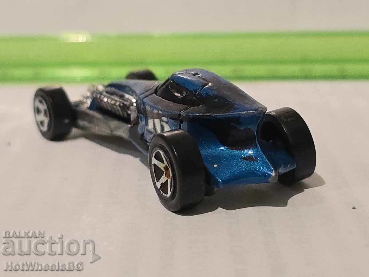 Delivery of Hot Wheels metal trolley Delivery of Hot Wheels metal trolley