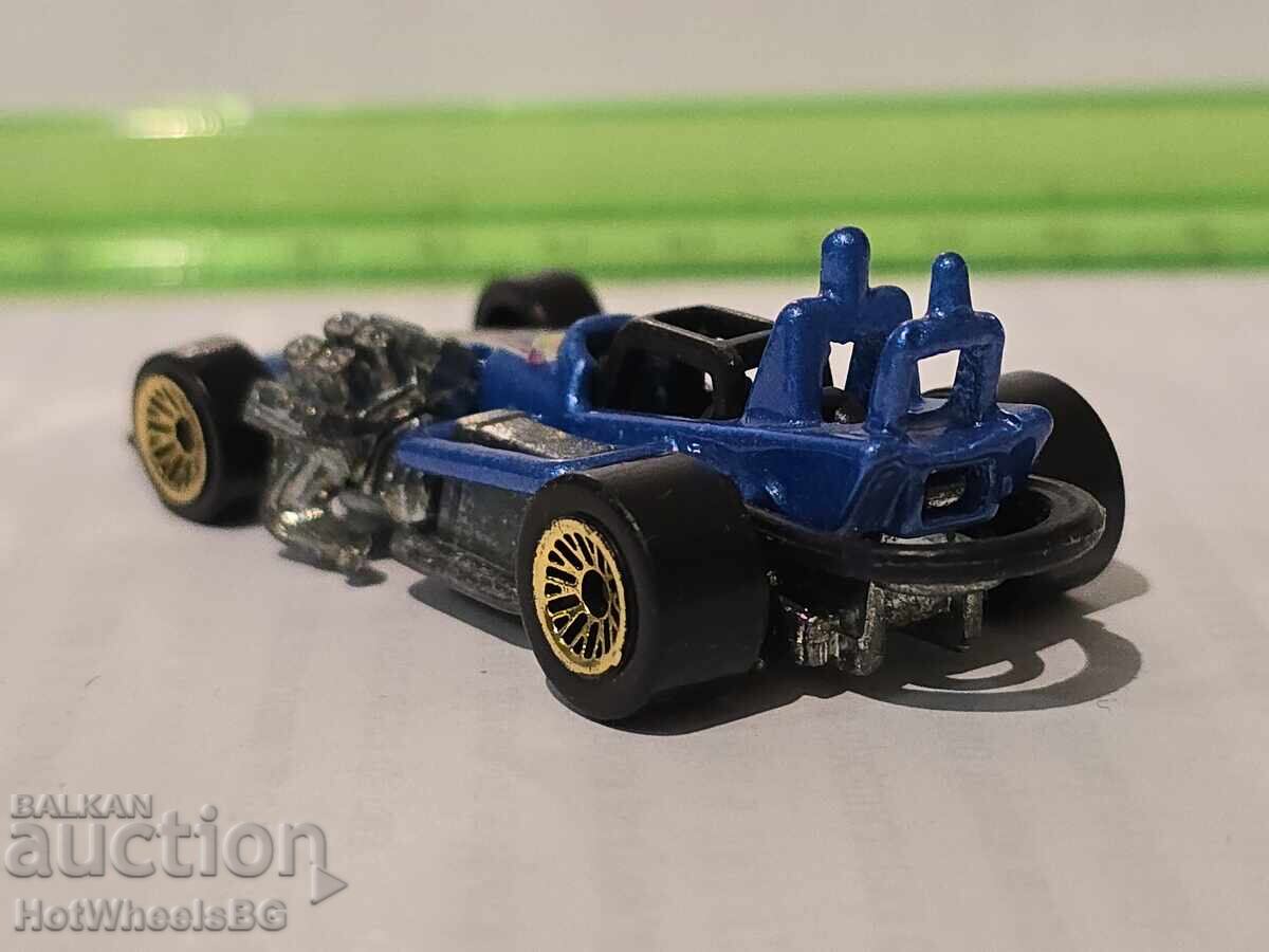 Delivery of Hot Wheels metal trolley