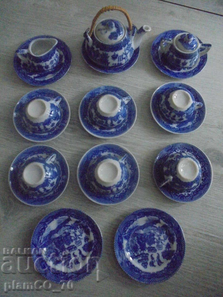 Παράδοση №*8299 Παλιό μικρό πορσελάνινο σερβίτσιο – μικροσκοπικό μπλε-άσπρο