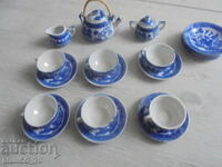 №*8299 Vechi set de porțelan mic – miniatură albastru-alb