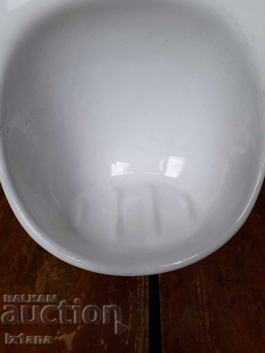 Παλιό πήλινο σαπουνάκι με τιμή 55.00 BGN | € 28.12