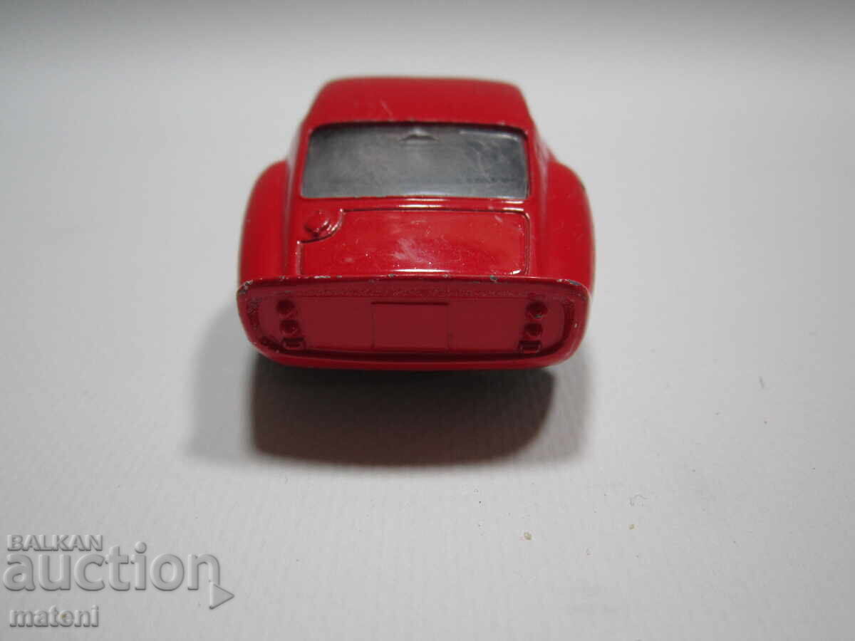 Delivery of Metal Car Toy MAISTO FERRARI 250 GTO 1/38