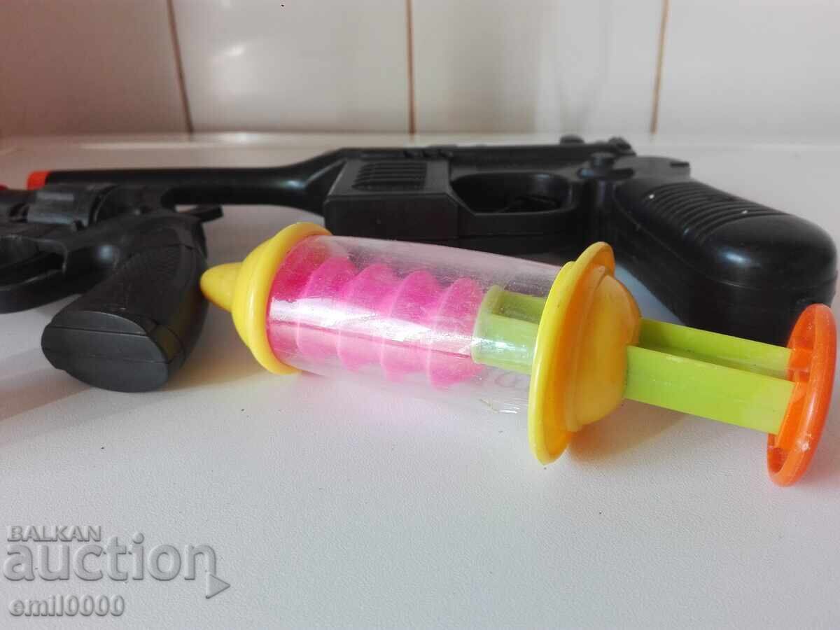 Доставка на Играчки. Пистолети и др.