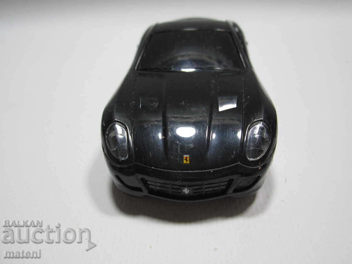 JUCĂRIE PENTRU COPII MAȘINĂ AUTO FERRARI GTB FIORANO cu preț 5.00 BGN | € 2.56