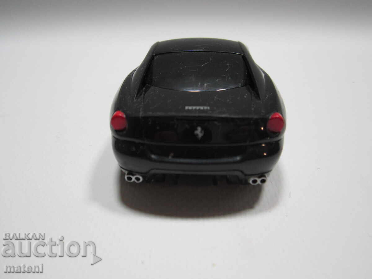 Livrarea JUCĂRIE PENTRU COPII MAȘINĂ AUTO FERRARI GTB FIORANO