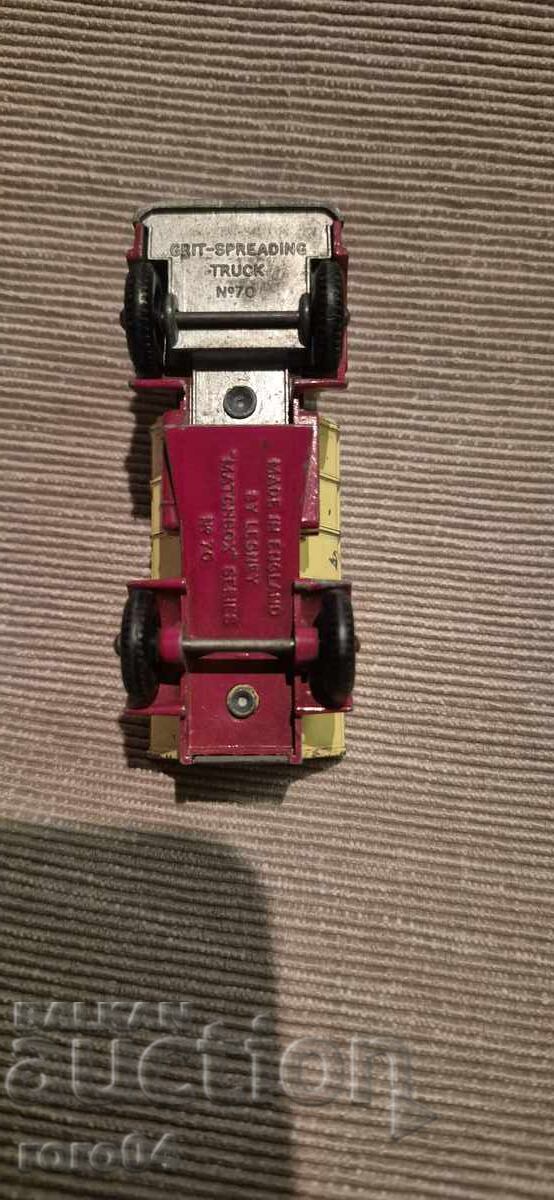 MATCHBOX - 7 MATCHBOX - 7