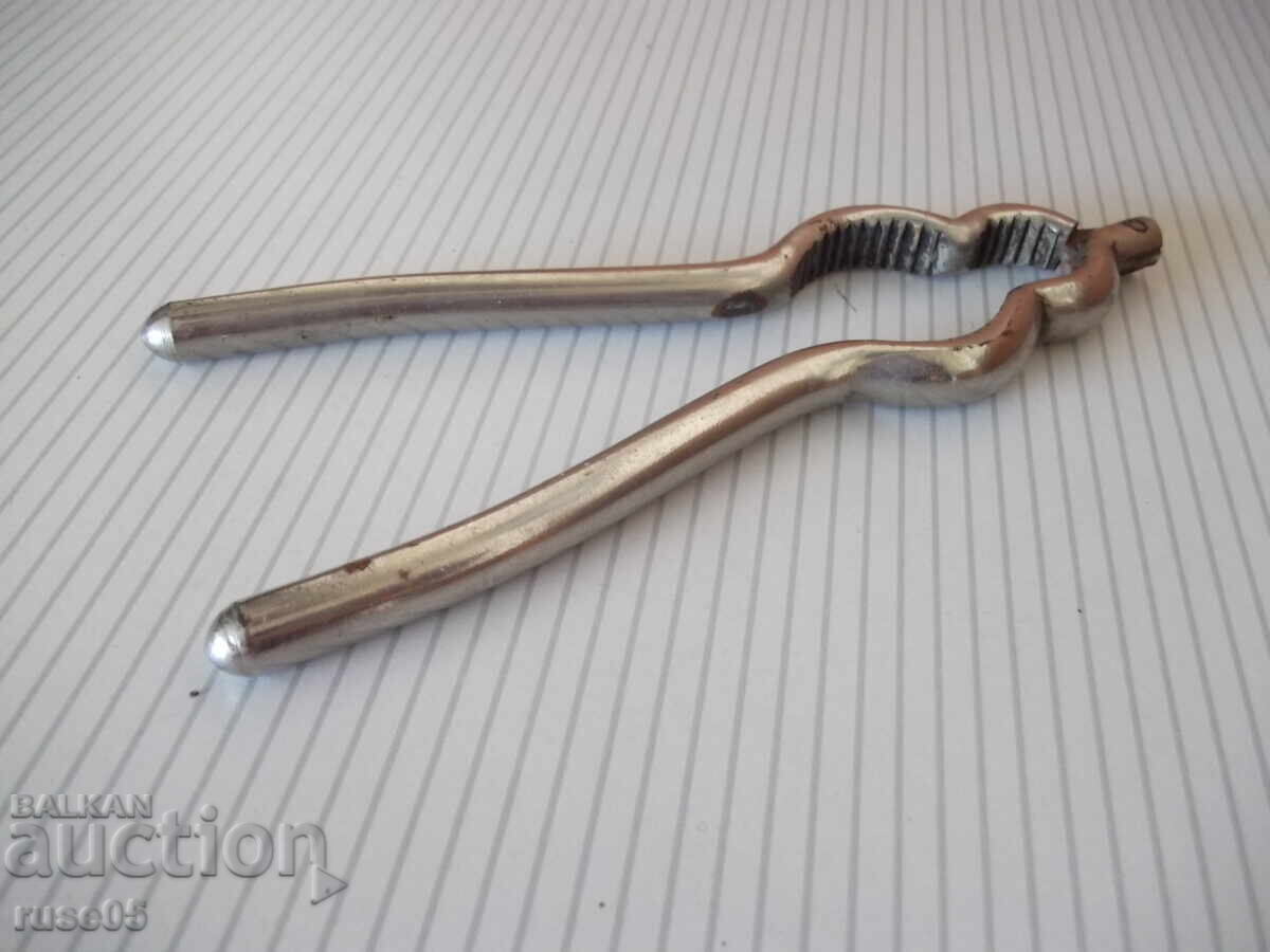 Доставка на Орехотрошачка от соца Доставка на Орехотрошачка от соца