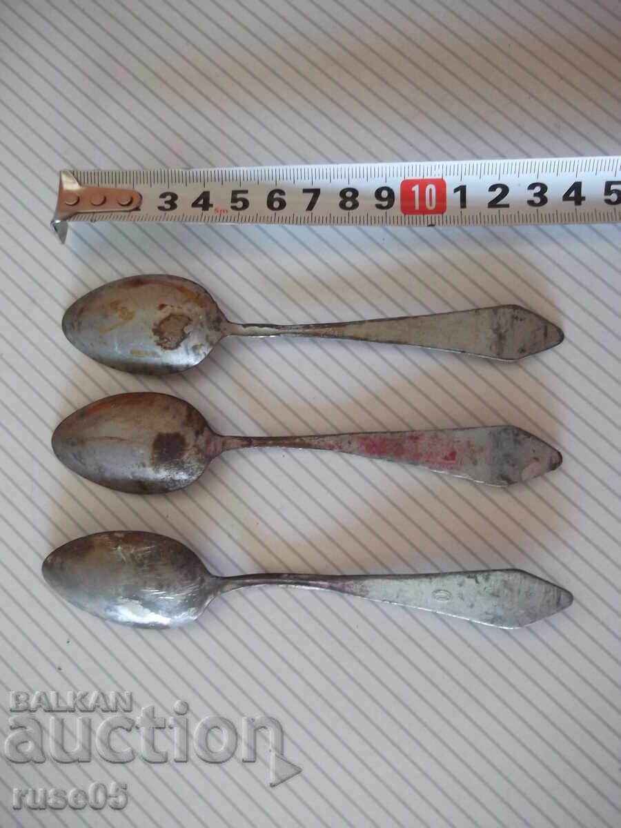 Лот от 3 бр. лъжици стари с цена 5.00 лв. | € 2.56