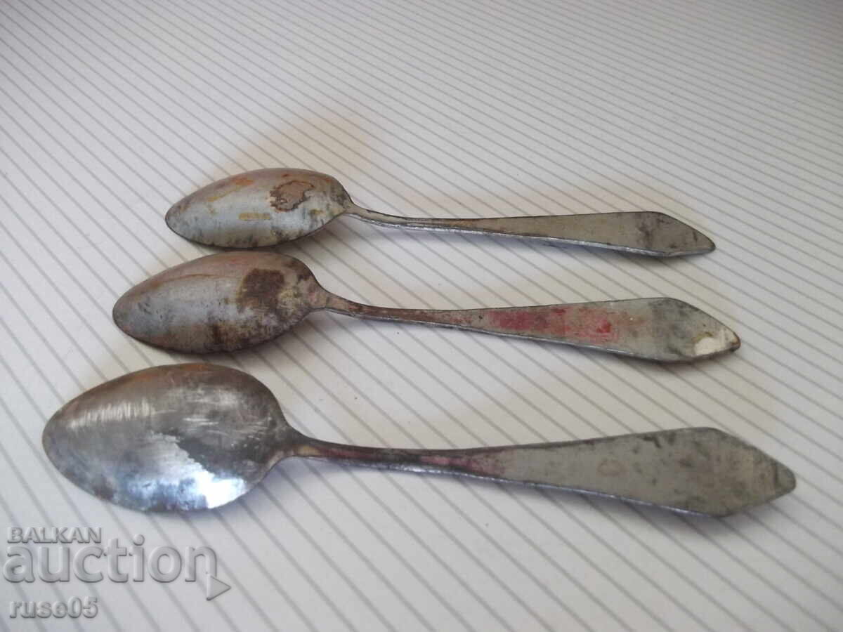 Аукцион Лот от 3 бр. лъжици стари