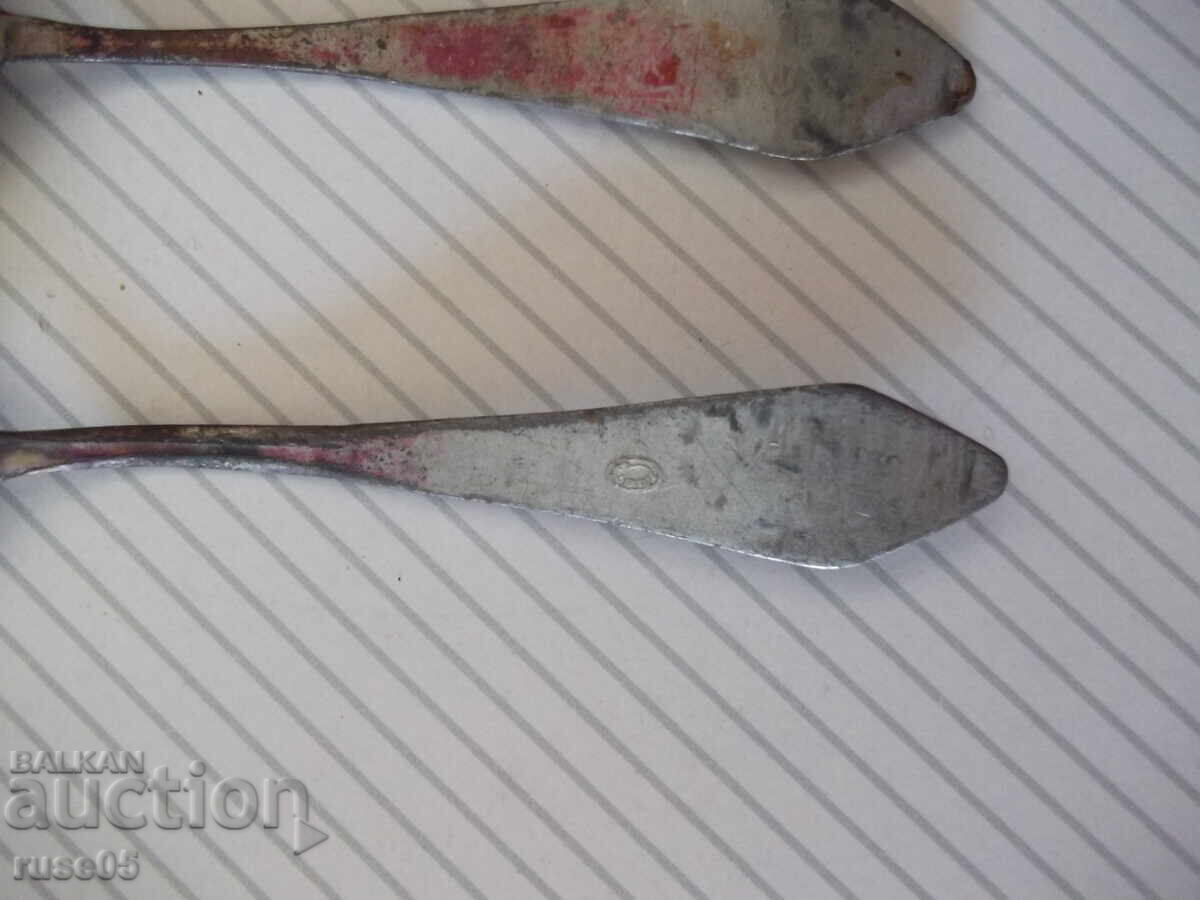 Доставка на Лот от 3 бр. лъжици стари