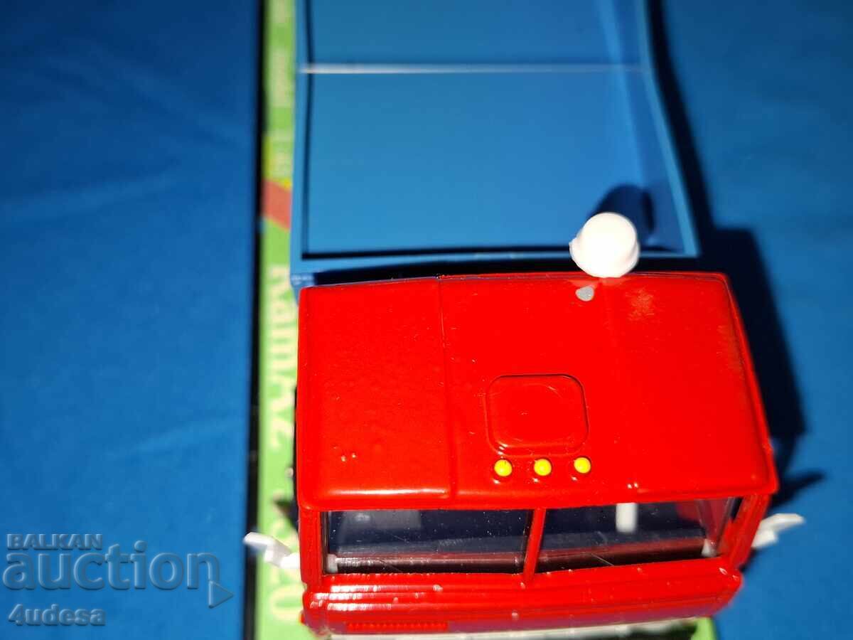 Δημοπρασία Ρωσικό σοβιετικό σοσιαλιστικό μοντέλο KAMAZ 5320 σε κλίμακα 1:43 ΕΣΣΔ