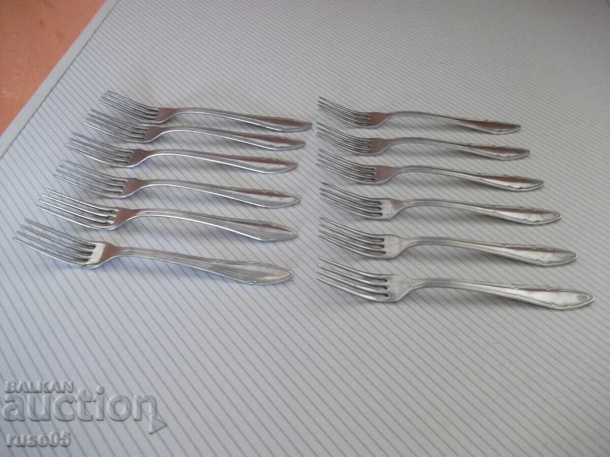 Лот от 12 бр. вилици "П. ДЕНЕВ" с цена 30.00 лв. | € 15.34