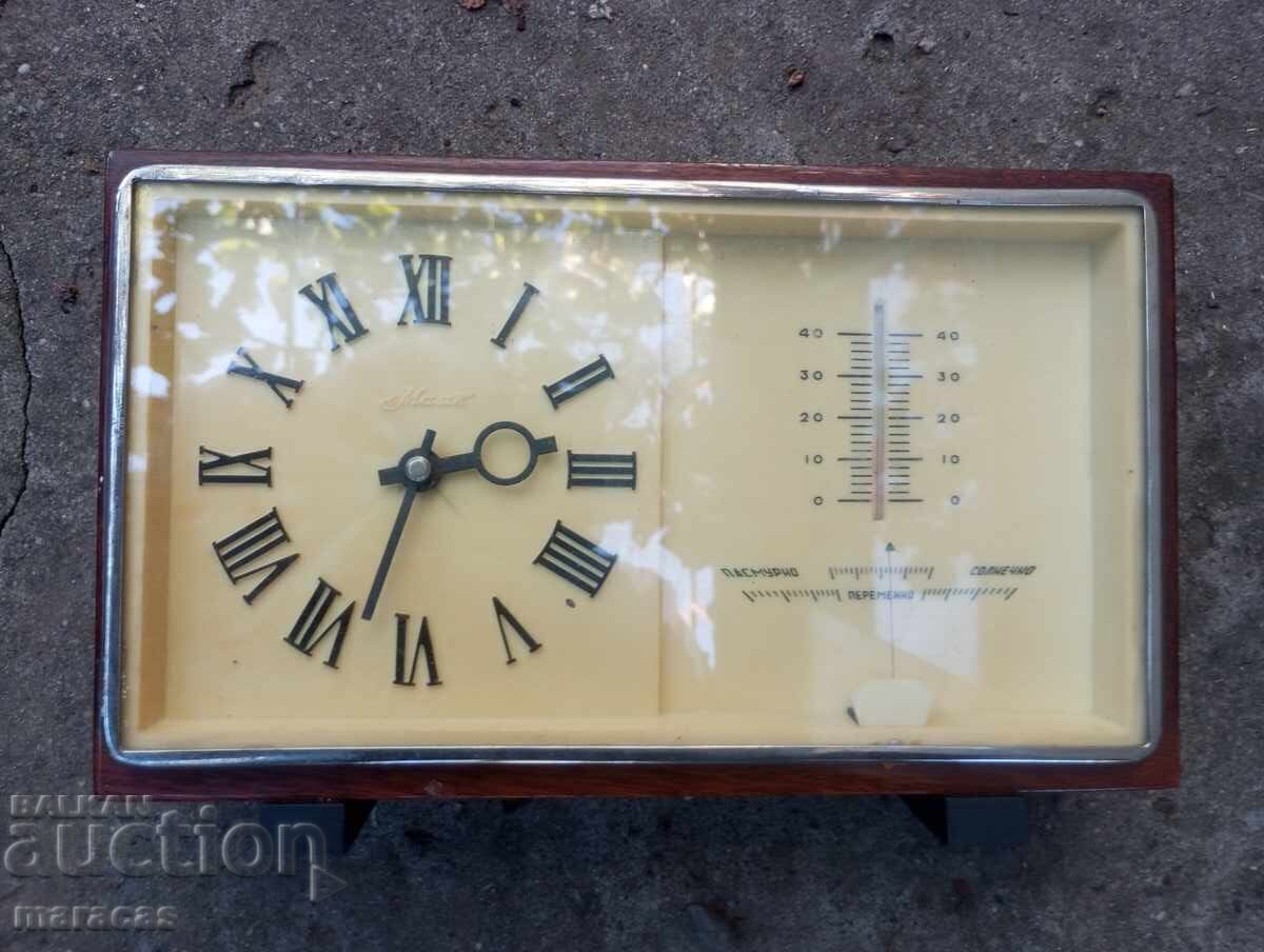 Παλιό επιτραπέζιο ρολόι Μαγιάκ