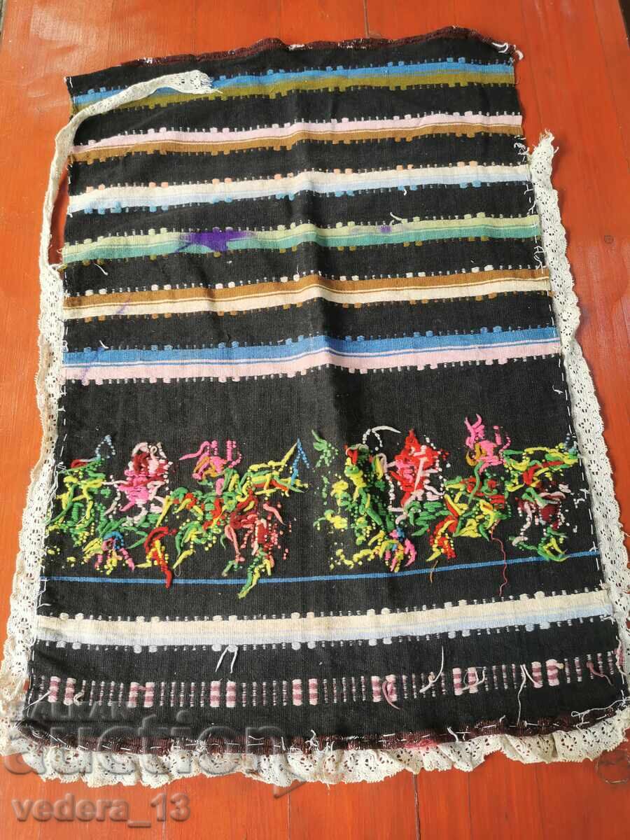 FOLK COSTUME - APRON - 6 FOLK COSTUME - APRON - 6