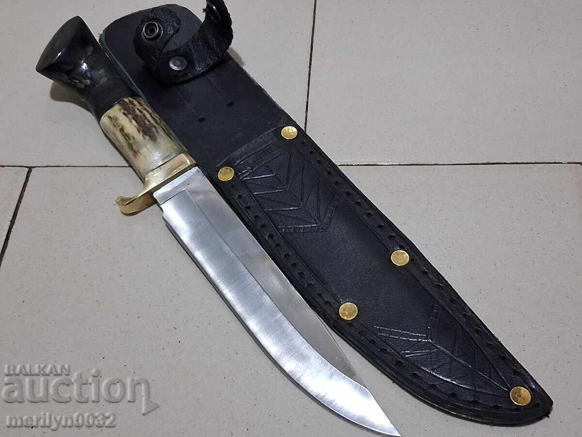 Hunting knife leather sheath handle deer and buffalo horn blade