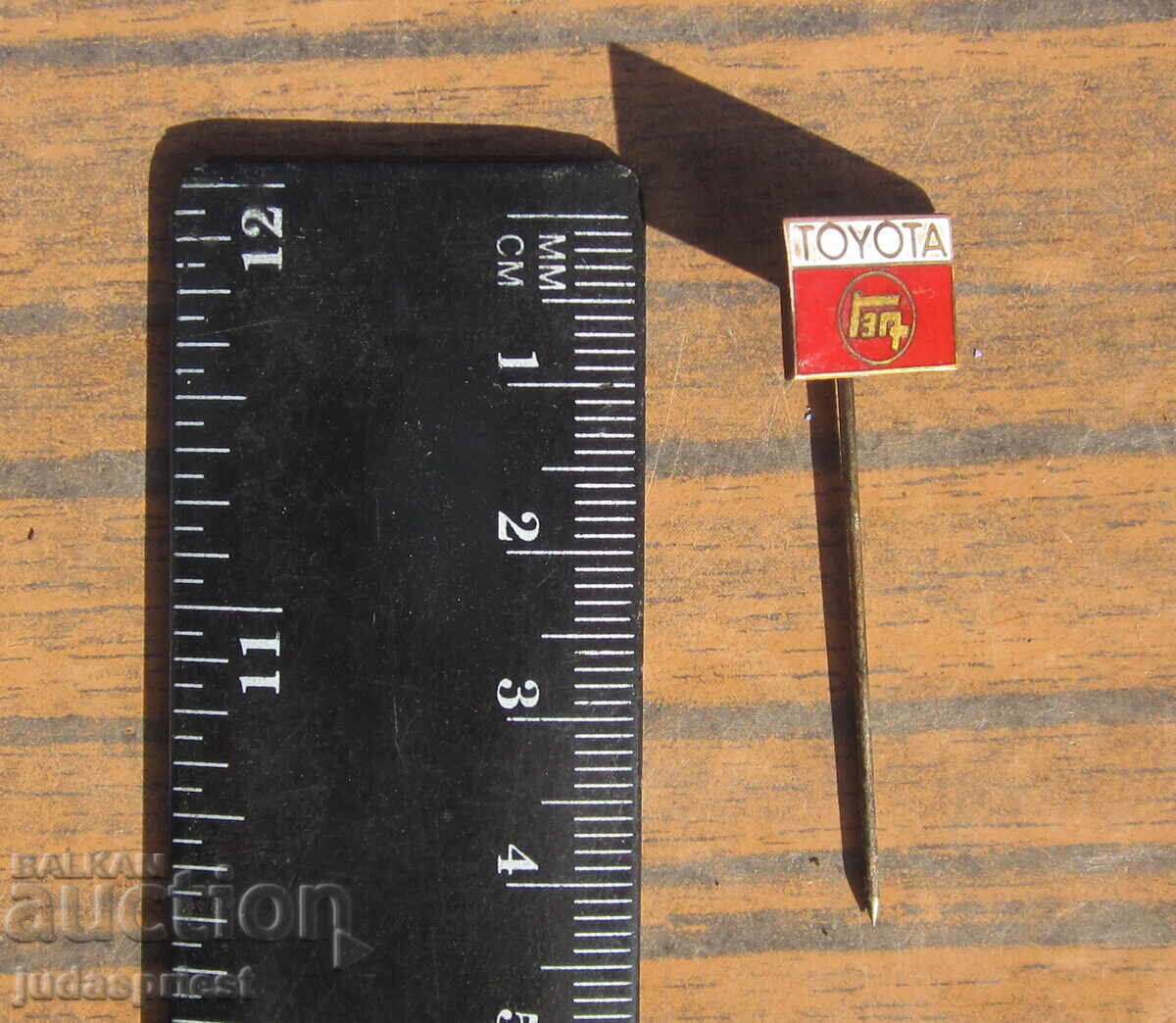 Japanese Car Badge Automobile Car Toyota Toyota with price 20.00 BGN | € 10.23 Japanese Car Badge Automobile Car Toyota Toyota with price 20.00 BGN | € 10.23